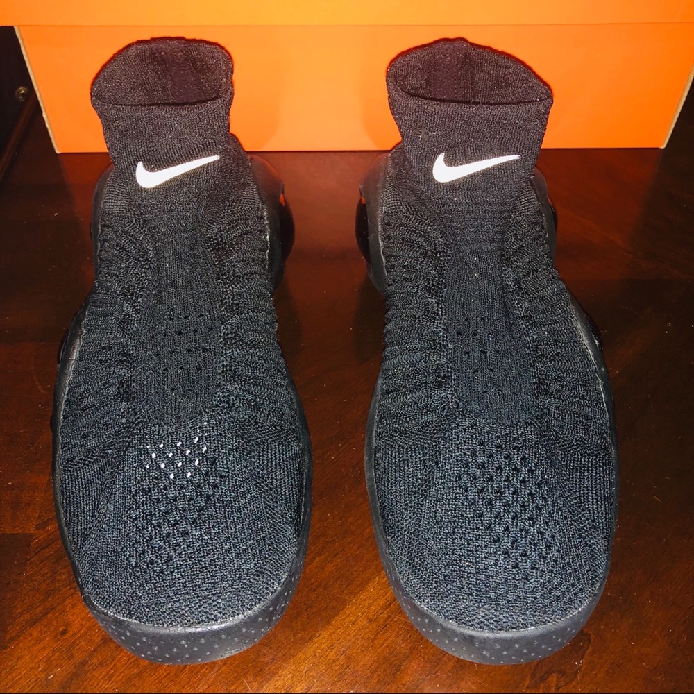 Boys Nike Flight Black Sz 5.5 Brand New